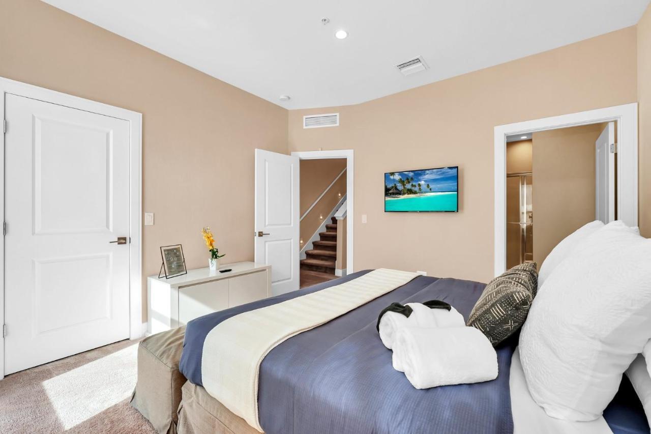 Luxury Villa Less Than A Mile From Disneyworld -Bonus Elevator- أورلاندو المظهر الخارجي الصورة