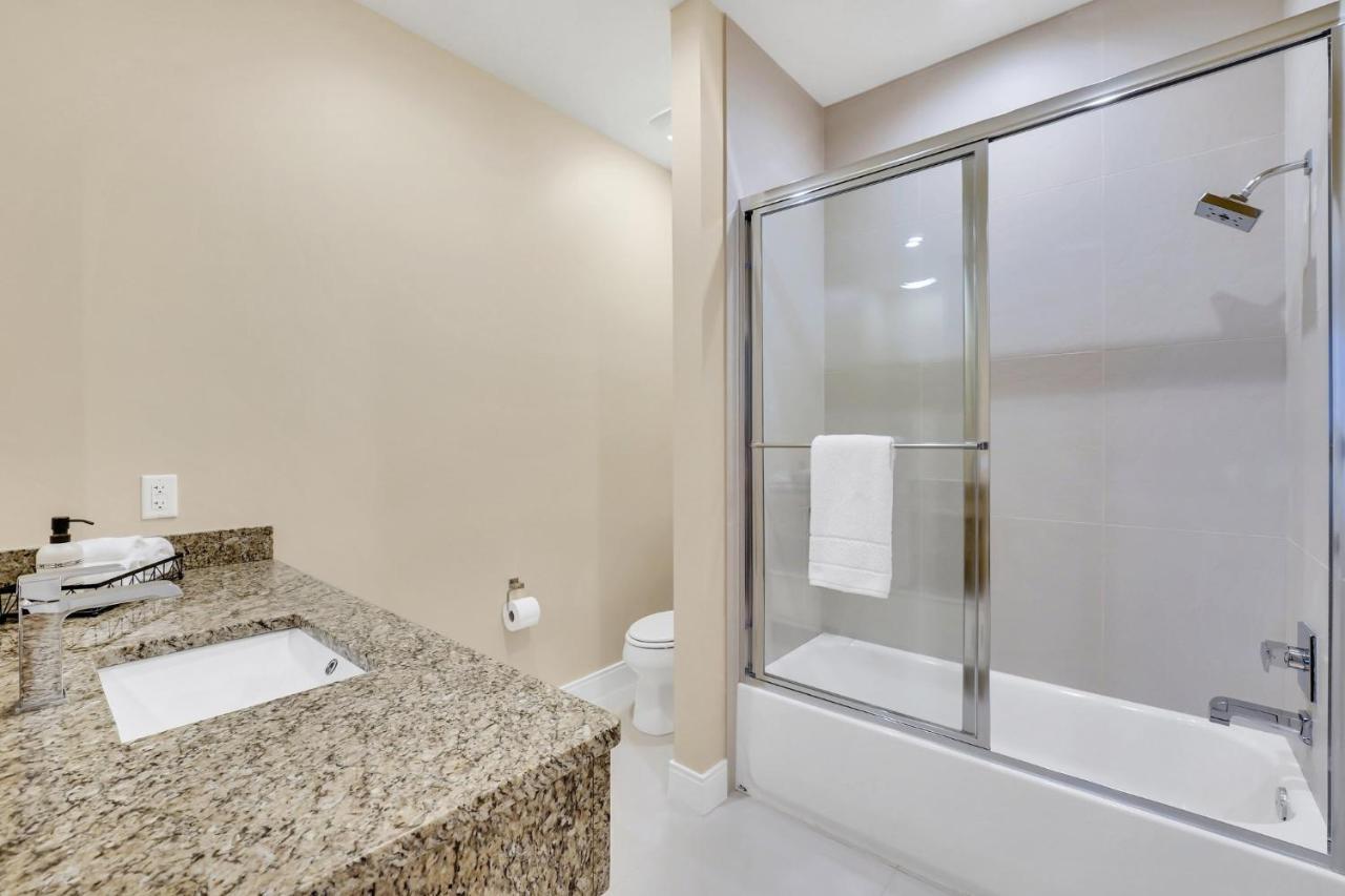 Luxury Villa Less Than A Mile From Disneyworld -Bonus Elevator- أورلاندو المظهر الخارجي الصورة