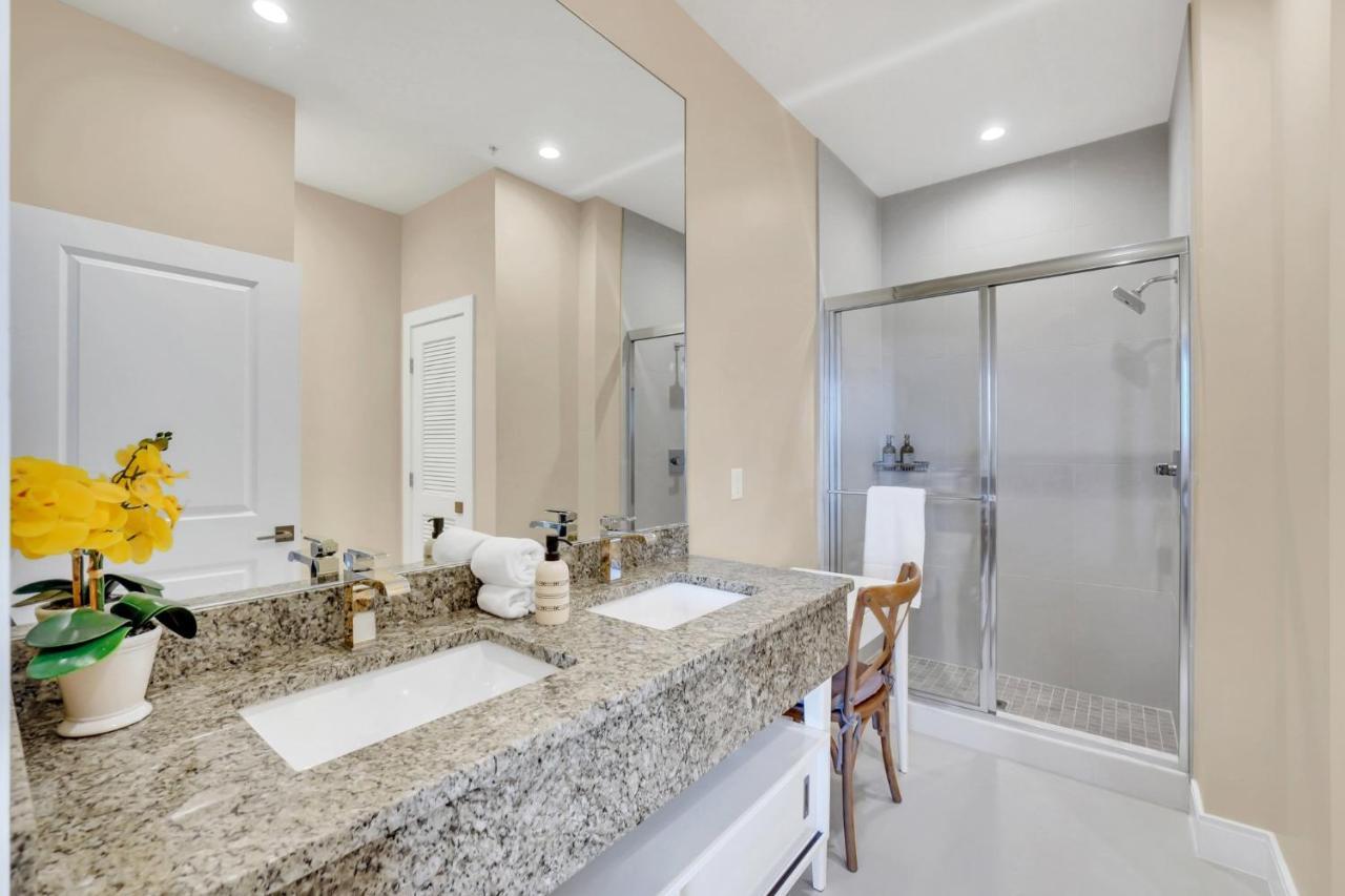 Luxury Villa Less Than A Mile From Disneyworld -Bonus Elevator- أورلاندو المظهر الخارجي الصورة